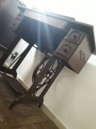 Máquina de costura para decoração