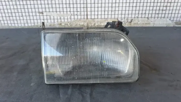 Farol Direito Escort Verona Apollo 87/92