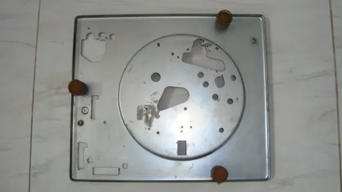 Mecanismo/ Plataforma  Metálica Toca-discos Gradiente / Garrard 630s