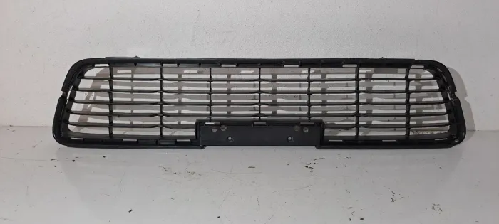 Grade Hilux 2015/2018  Toyota 53112-0K160