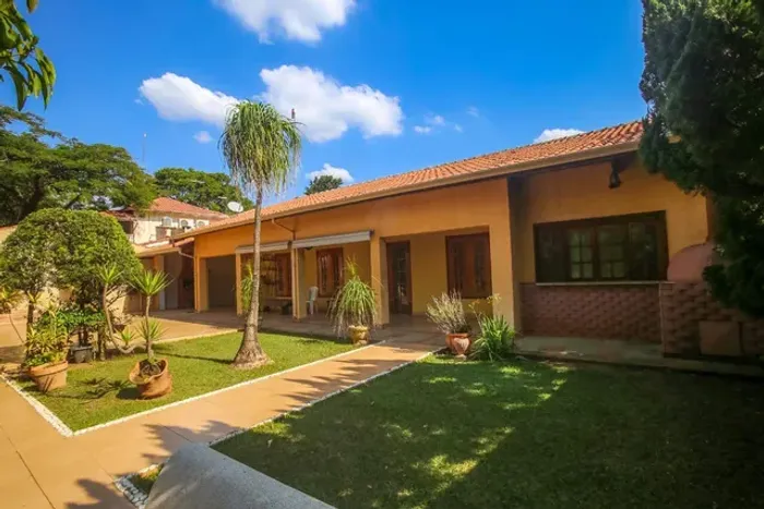 Chácara à venda com vista para o Rio Piracicaba, 3 dormitórios e pomar, no bairro Ondas, P
