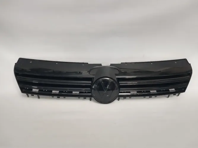 Grade para-choque dianteiro Volkswagen Fox 2015/2019 original usado 
