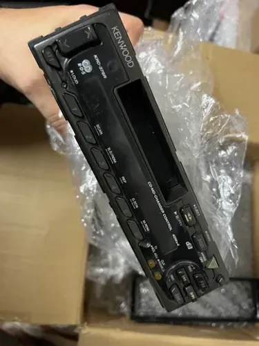 Kenwood KRC-378R toca ficas disqueteira