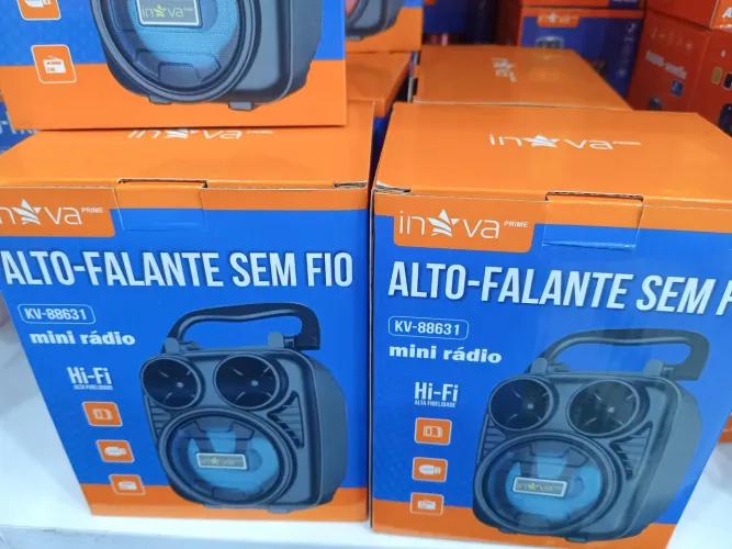 Caixa Bluetooth fm pequena som forte fantástica e nova