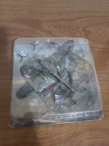 Miniatura Avião Bombardeiro WWII Handley Page Hampden MK.I - UK