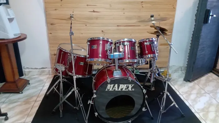 BATERIA MAPEX MARS PRO MAPLE LAQUEADA COMPLETA (SEM PRATOS)