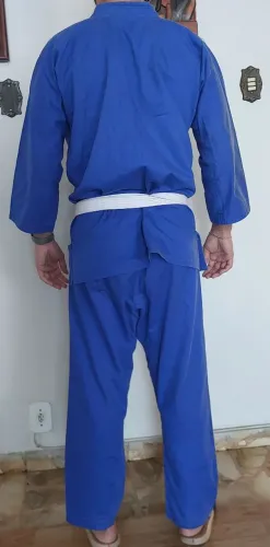 Kimono de Judô Azul da marca Yama tam A1, veste 42/44