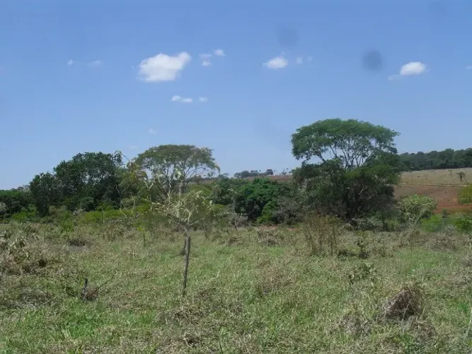 Vendo Chácara de 5.154m2 próximo da Barragem do João Leite em Goiânia.