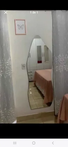 Espelho decorativo moderno com design diferenciado