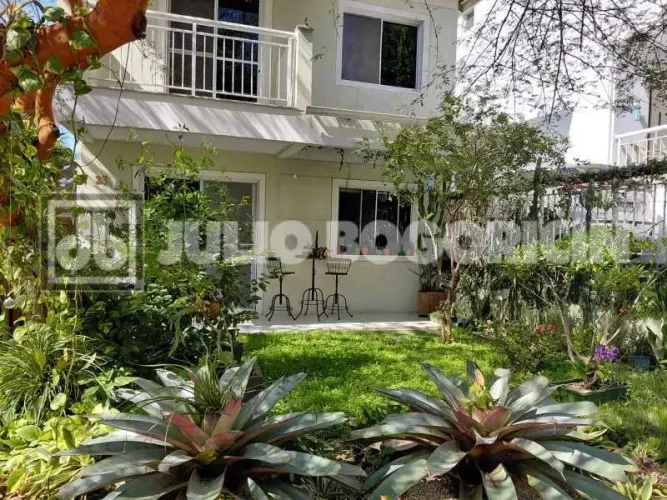Freguesia casa em Condominio Duplex 5 quartos 1 suíte. Infra total.Segurança 24hs!Localiza