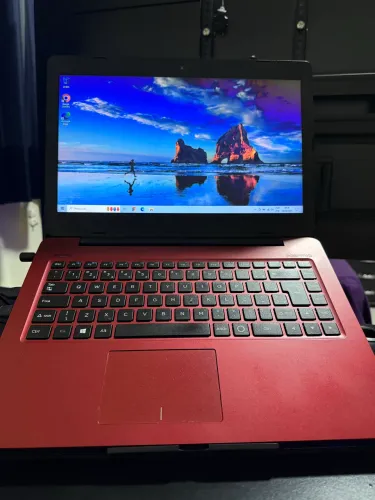 Notebook Positivo Vermelho/Vinho (meio brilhoso) ? R$700