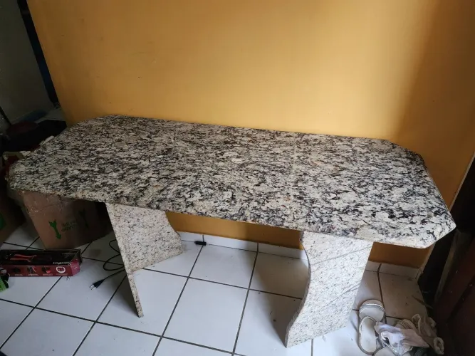Desapego Mesa (aparador)