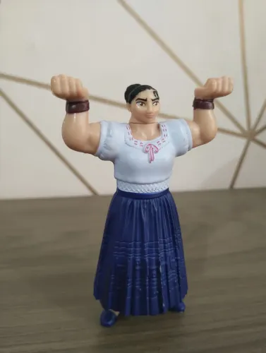 Boneco da personagem Luisa Madrigal - Encanto