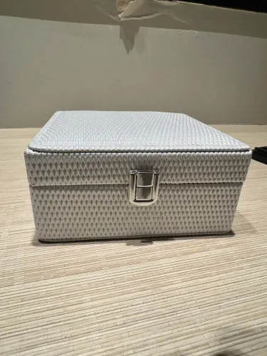 Porta-Joias Quadrado Branco