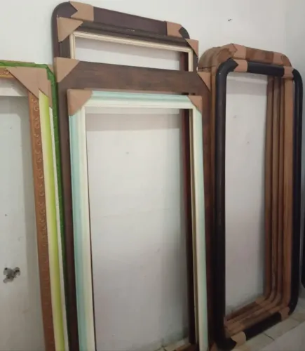 Molduras de madeira para quadros