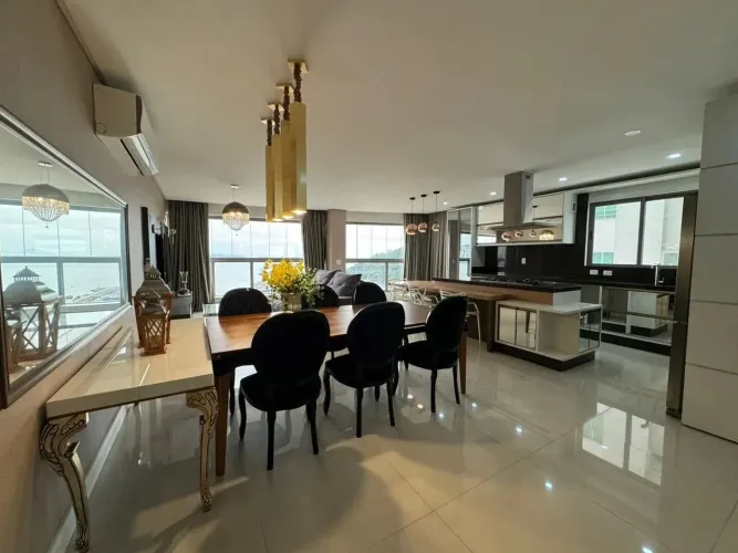 APARTAMENTO MOBILIADO FRENTE MAR PARA LOCAÇÃO ANUAL EM BALNEÁRIO CAMBORIÚ