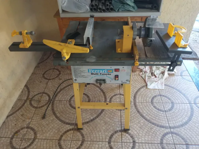 Maquina Multifunção Ferrari, Serra, Torno, Furadeira, Lixadeira. 