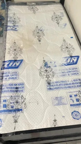 Vendo Colchão de Solteiro (pra vir buscar no Cordeiro)