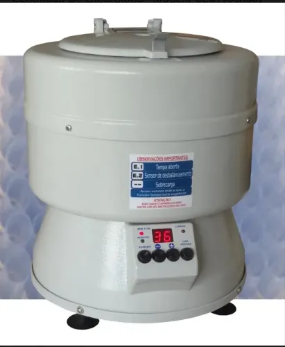 Centrífuga De Laboratório - Modelo Ce01 (Usado)