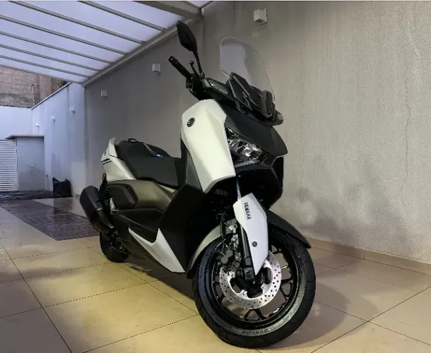 YAMAHA XMAX 250 Connected 25/25