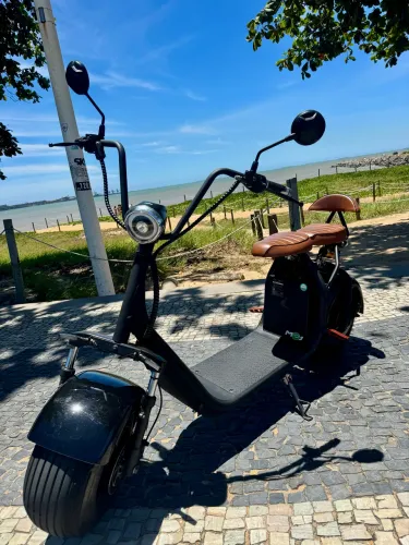 Scooter Maj 2000 W