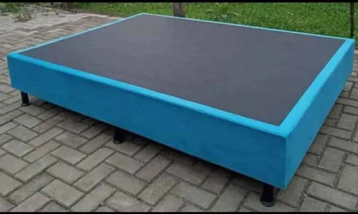 Base pra colchão  solteirao Azul