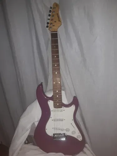 Guitarra StrinBerg Designed in USA
