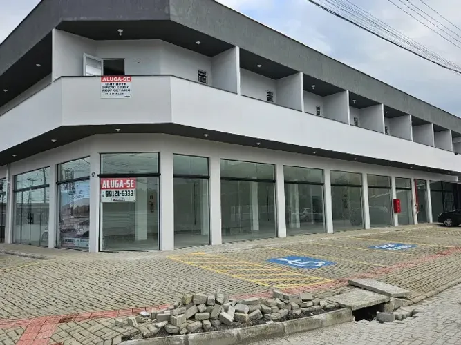 ALUGA-SE KITNETS VILA NOVA JOINVILLE.