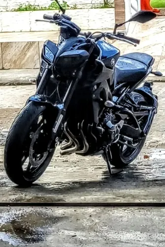 Mt 09 bem conservada moto nova 