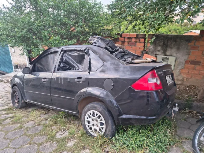 Ford Fiesta Sed. 1.6 8V Flex 4P 2005