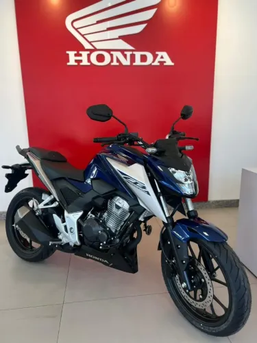 CB 300f Twister
