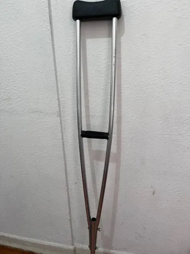 Muleta Axilar - Equipamento Médico e Hospitalar