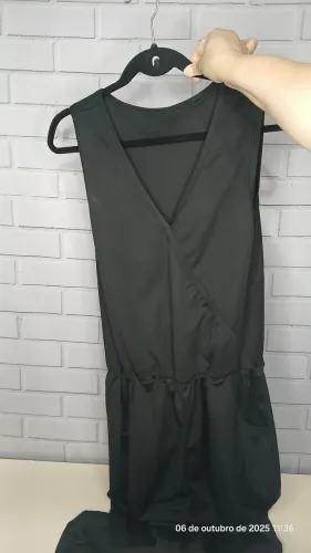 Macacão com Bolsos Tamanho: G