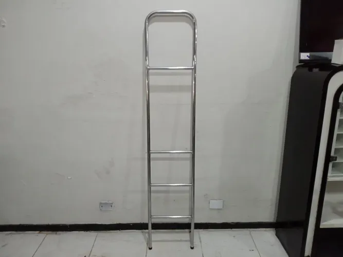 Escada para Beliche em metal cromado 
