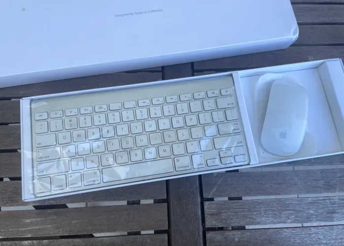 Teclado A1314+ Mouse A1295 (ambos a pilha) Apple Magic