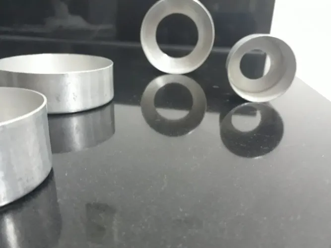 Formas alumínio com fundo removível 