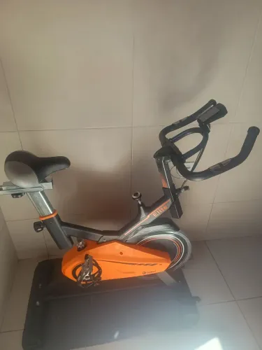 Bicicleta Ergométrica Gallant Elite Spinning Roda de Inércia 13kg até 110kg Mecânica