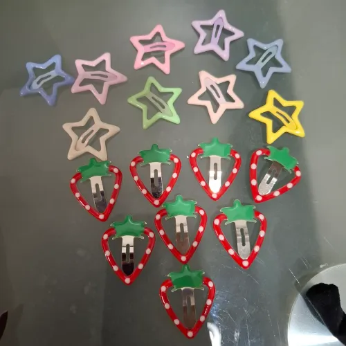 Presilhas de cabelo estrela e morango