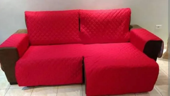 Capa de sofá retrátil cores vermelho,vinho é azul