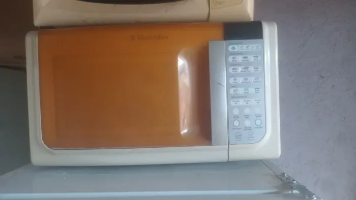 Vendo este microondas em perfeito estado nao troco