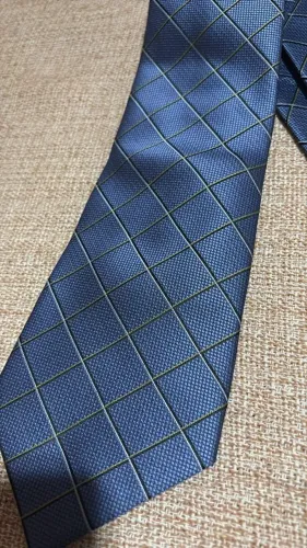 Gravata azul metálico com listras Marca: TNG 