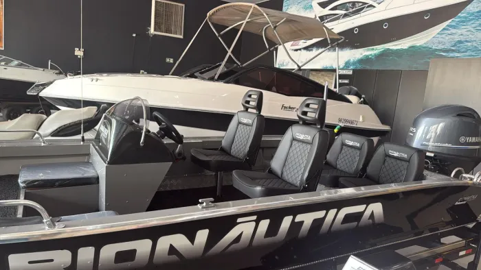 Apache 19 Rionautica 