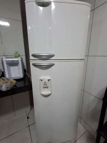 GELADEIRA ELETROLUX