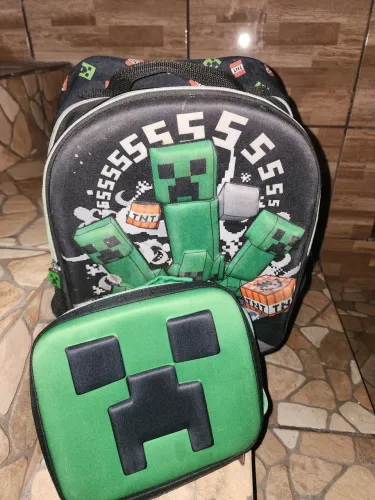 Kit Mochila de Rodinhas (Sem Puxador) + Lancheira Minecraft