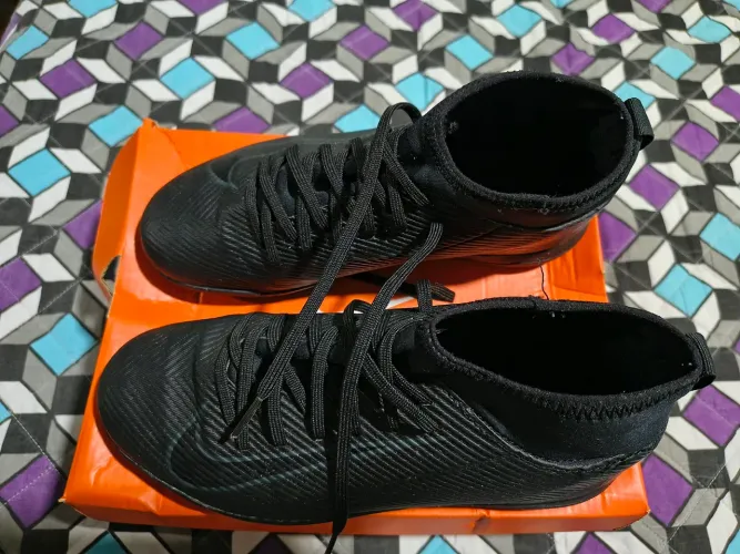 Chuteira Nike original Jr 10 cano longo
