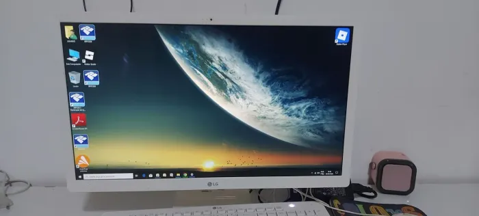Computador LG branco muito novo!