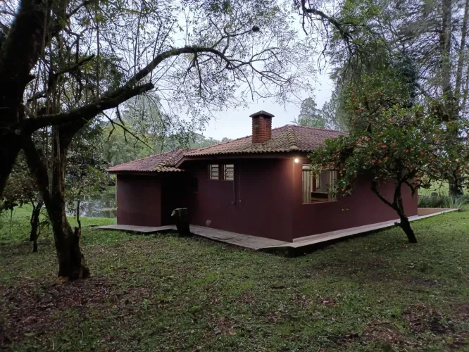 Casa de campo em condomínio