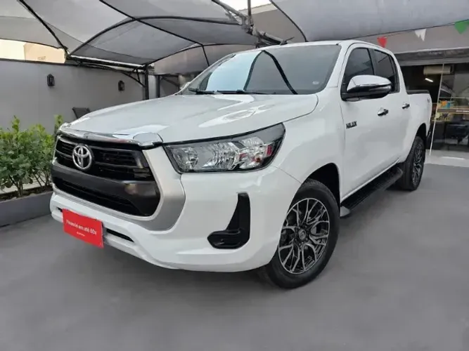 Toyota Hilux CD 4X4 2.8 Diesel Mec. 2022
