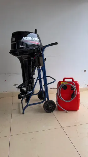 TRAIA DE PESCA COMPLETO! MOTOR, CARRETINHA E CANOA COM CAPA.