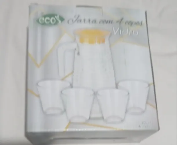 Jarra de vidro com 4 copos